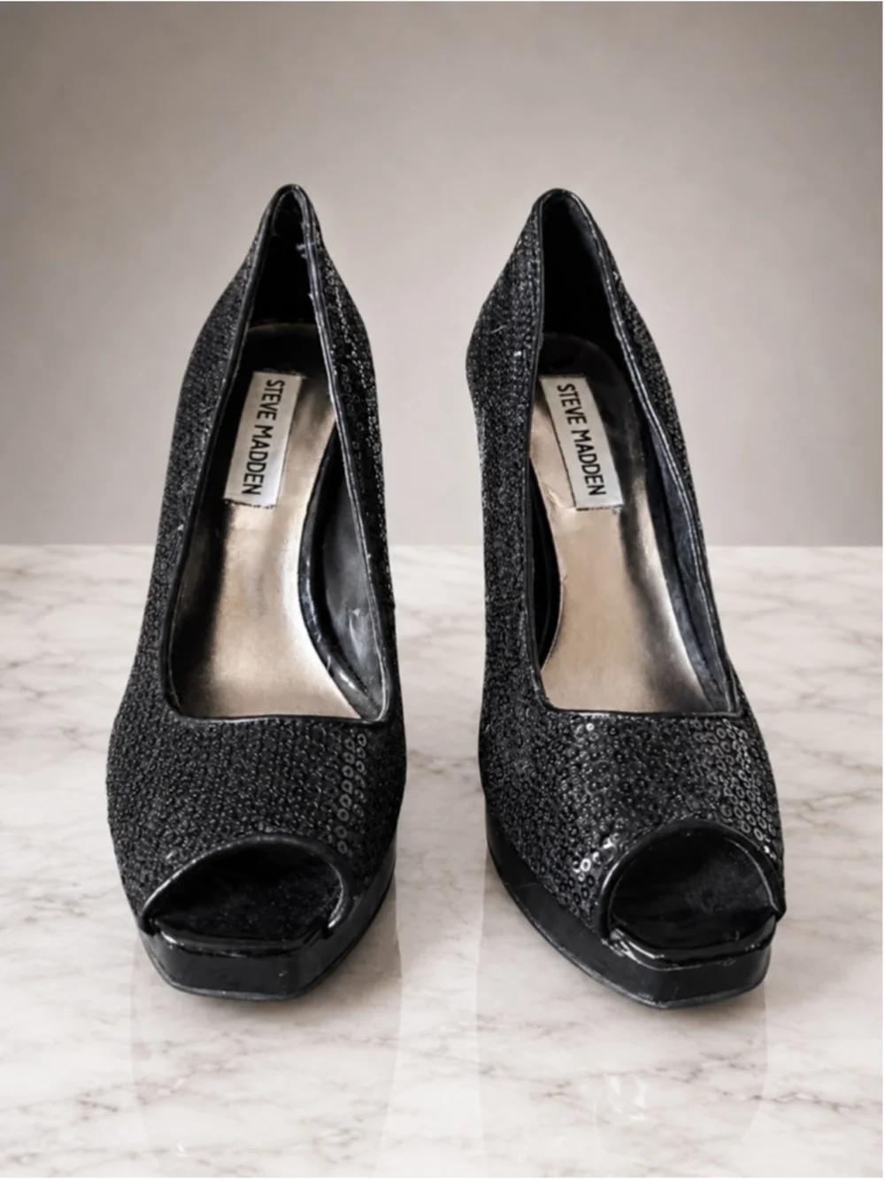 Steve Madden “Karro” Sequin Peep Toe Platform Pumps – Black – Size 7